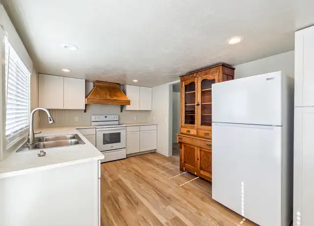 Property at 309 N Pennsylvania Ave, Fruitland, ID, 83619, 2 beds, 1 bath, [object Object]
