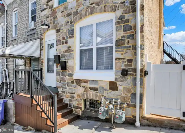 Property at 553 Wunder St, Reading, PA, 19602, 1 bed, 1 bath, [object Object]