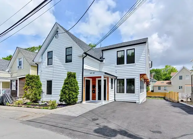 Property at 64 Crescent St Unit 1, Swampscott, MA, 01907, 3 beds, 2 baths, [object Object]