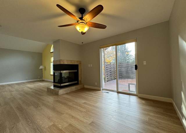 Photo of 2430 W Meadow Blvd, Mount Vernon, WA 98273