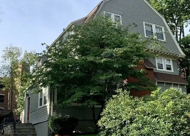 Property at 15 Braemore Rd #1, Brighton, MA, 02135, 2 beds, 1 bath, [object Object]