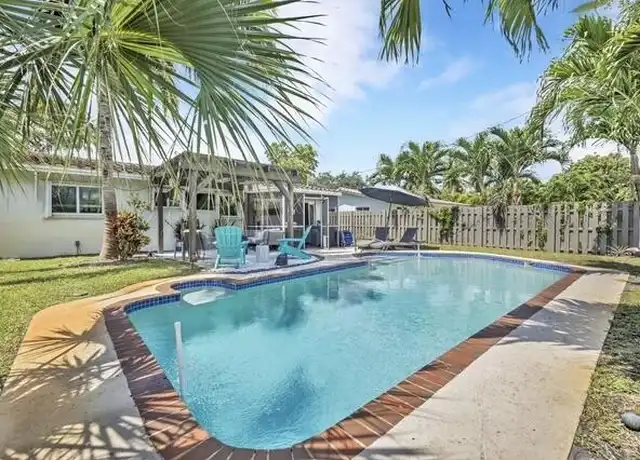 Property at 371 NE 41st St, Oakland Park, FL, 33334, 2 beds, 1 bath, [object Object]