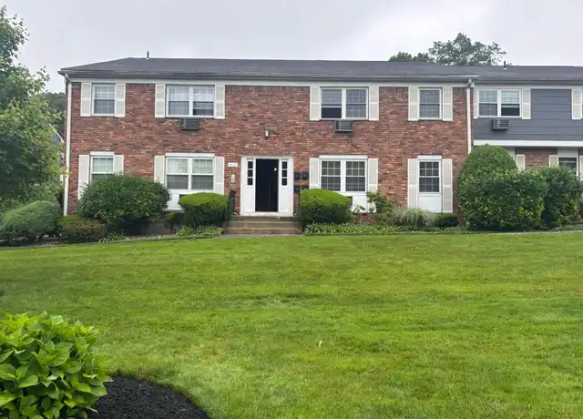 Property at 51 Doxbury Ln, Suffern, NY, 10901, 2 beds, 2 baths, [object Object]