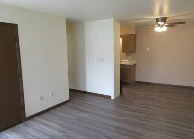 Property at 628 W State St Apt 9, Hartford, WI, 53027, 1 bed, 1 bath, [object Object]