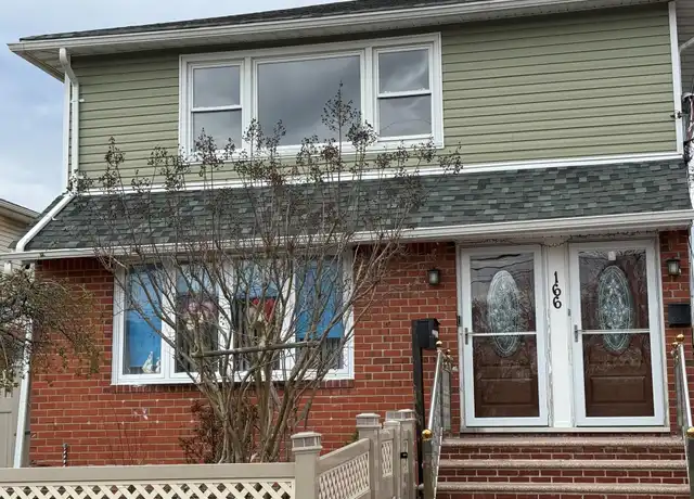 Property at 166 Arthur Ave, Floral Park, NY, 11001, 2 beds, 2.5 baths, [object Object]