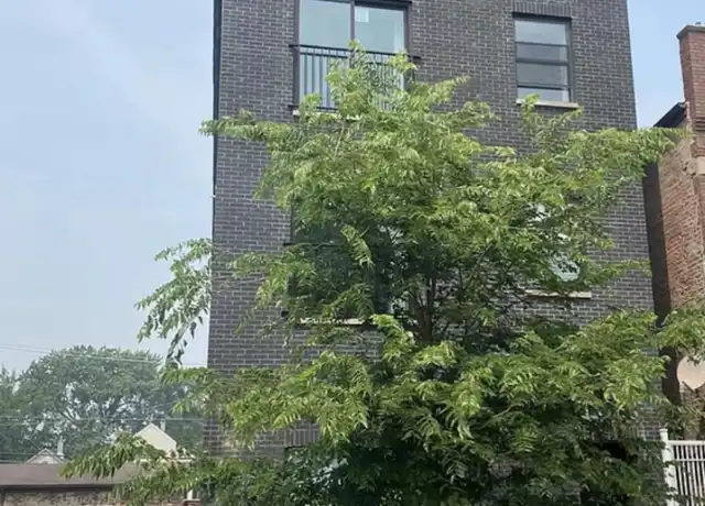 Property at 3404 S Morgan St Unit GF, Chicago, IL, 60608, 3 beds, 2 baths, [object Object]