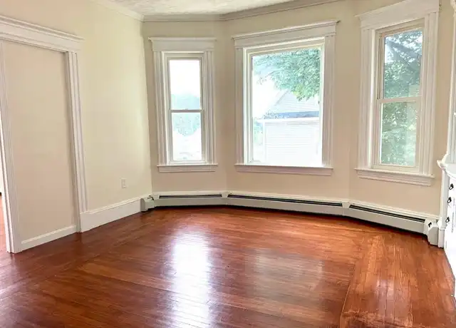 Property at 2 Reservoir Ter Unit 2, Lawrence, MA, 01841, 3 beds, 1 bath, [object Object]
