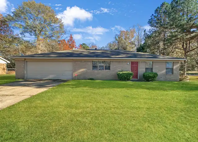 Property at 2123 E Carriage Ln, Tuscaloosa, AL, 35404, 3 beds, 2 baths, [object Object]