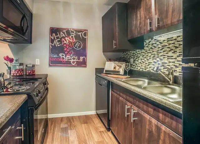 Property at Waterfront Crossing - 807 Cross Creek Dr, Creve Coeur, MO, 63141, 1-3 bed, 1-2.5 bath, [object Object]