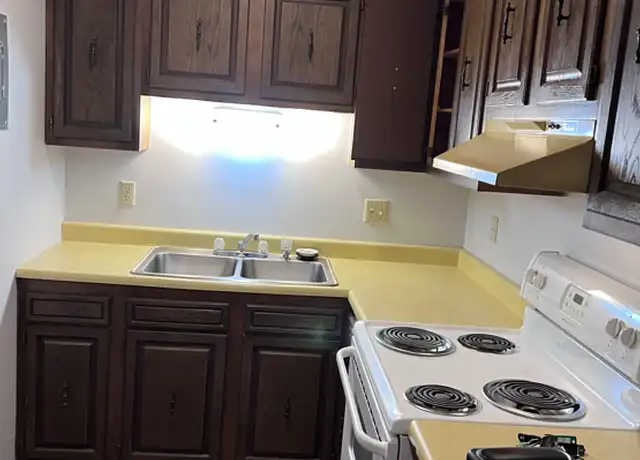 Property at 211 W Pipestone Ave Unit 7, Flandreau, SD, 57028, 2 beds, 1 bath, [object Object]