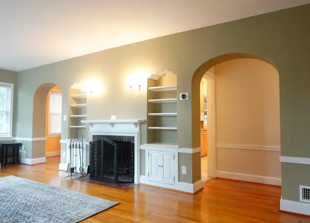 Property at 800 Maplewood Ave Unit 1, Takoma Park, MD, 20912, 3 beds, 1 bath, [object Object]
