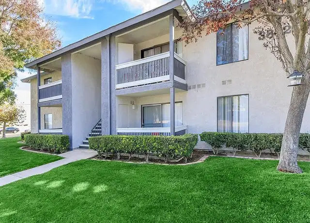 Photo of 38722 11th St E, Palmdale, CA 93550