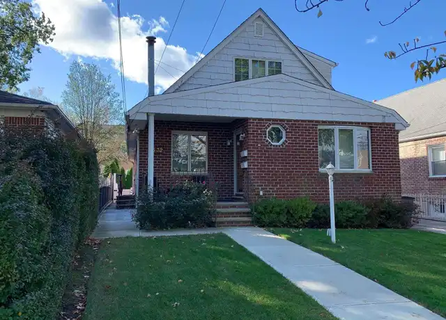 Property at 35-32 209th St Unit 2, Flushing, NY, 11361, 1 bed, 1 bath, [object Object]