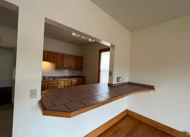 Property at 409 S 13th St #4, Fort Dodge, IA, 50501, 2 beds, 1 bath, [object Object]