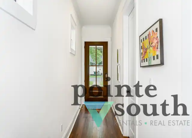 Property at 1303 N 8th Ave, Pensacola, FL, 32503, 2 beds, 2 baths, [object Object]