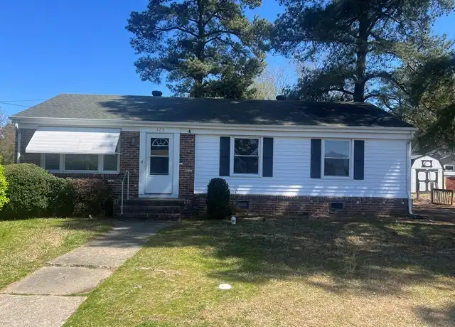 Property at 325 Hoke Ave, Hopewell, VA, 23860, 4 beds, 2 baths, [object Object]