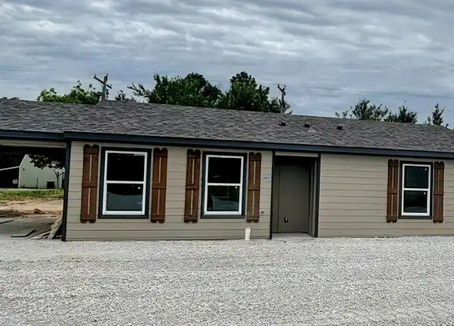 Property at 575 Farm to Market Road 371, Gainesville, TX, 76240, 2 beds, 2 baths, [object Object]