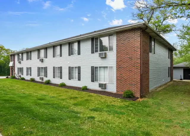 Property at 724 Meadow Ln Unit 1, Burlington, WI, 53105, 1 bed, 1 bath, [object Object]