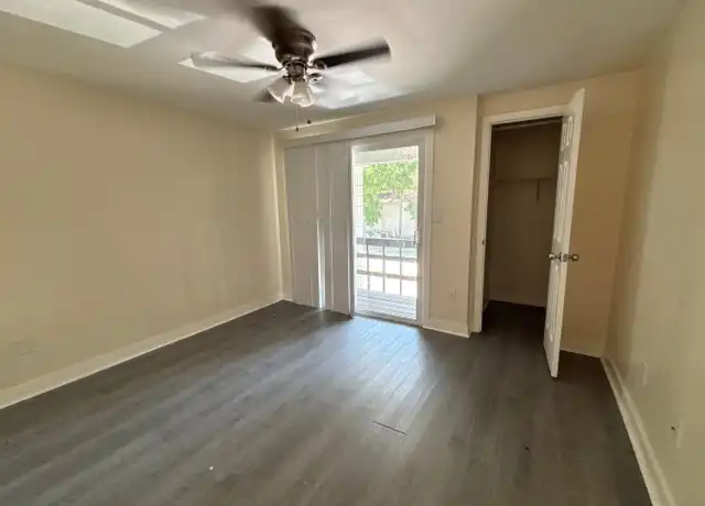 Property at 628 SW 68th Ter, Gainesville, FL, 32607, 2 beds, 1.5 baths, [object Object]