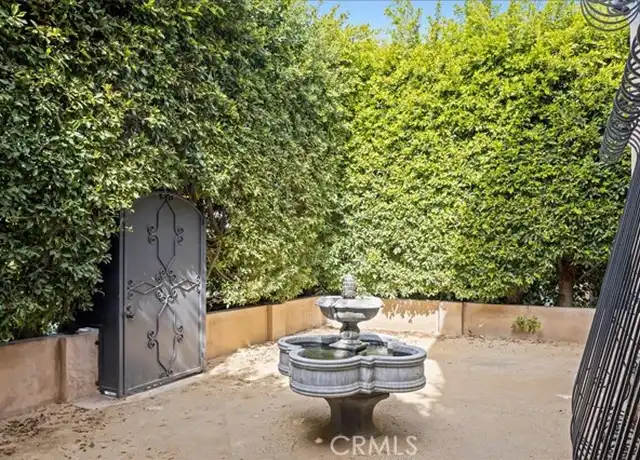 Property at 1118 S Highland Ave, Los Angeles, CA, 90019, 3 beds, 1 bath, [object Object]