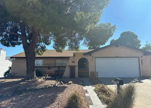 Property at 628 Hidden Valley Dr, Henderson, NV, 89002, 3 beds, 2 baths, [object Object]