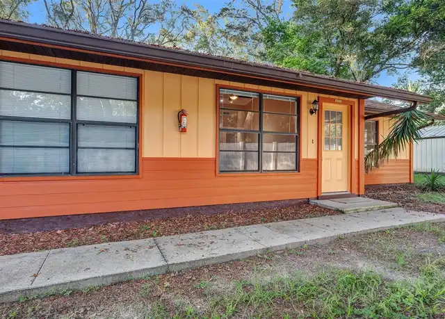 Property at 1800 Poinsettia Ave Unit B, Tarpon Springs, FL, 34689, 2 beds, 1 bath, [object Object]