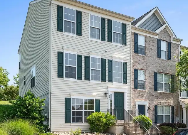 Property at 303 Pendleton Ln, Strasburg, VA, 22657, 4 beds, 3.5 baths, [object Object]