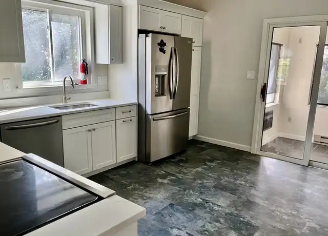 Property at 10 Bromfield Rd Unit 2, Somerville, MA, 02144, 3 beds, 2 baths, [object Object]