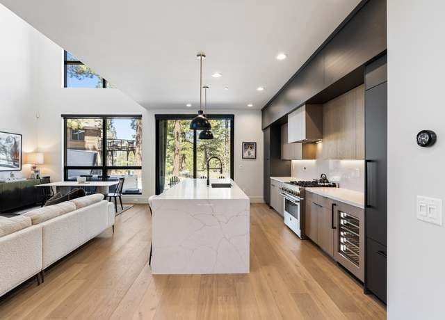 Photo of 10131 Jake S Way, Truckee, CA 96161