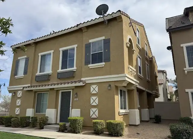 Property at 104 W Laurel Ct, Gilbert, AZ, 85233, 2 beds, 2 baths, [object Object]