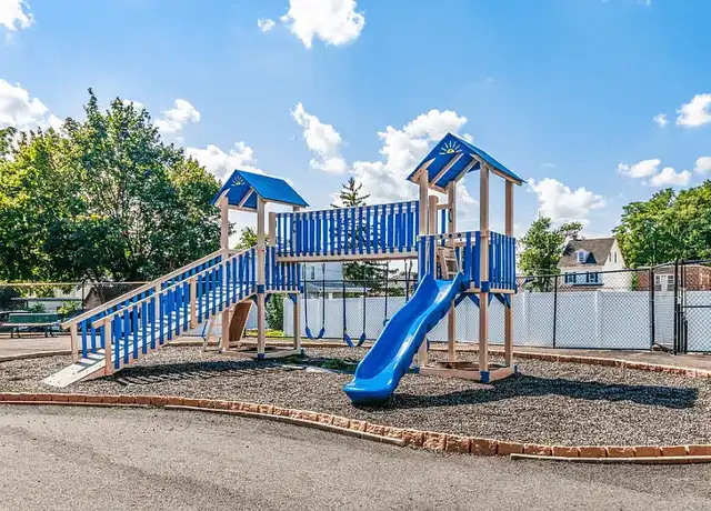 Property at Chapelcroft Apartments - 9629 Bustleton Ave, Philadelphia, PA, 19115, 1 bed, 1 bath, [object Object]