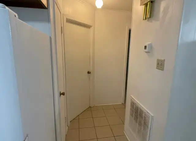 Property at 522 N 15th St, Nederland, TX, 77627, 2 beds, 1 bath, [object Object]