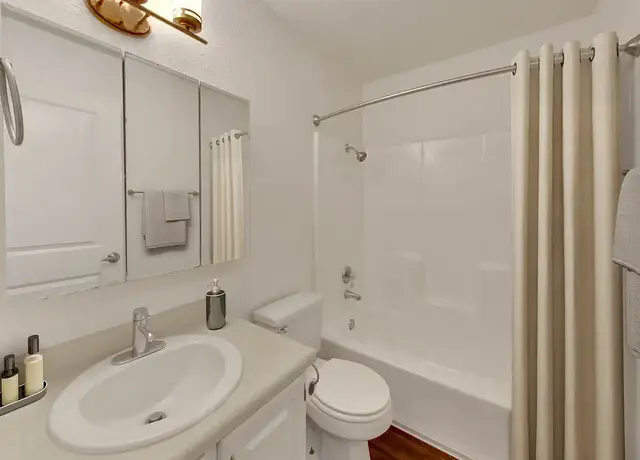 Photo of 2055 Fox Way, Concord, CA 94518