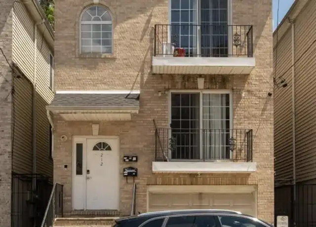 Property at 212 New York Ave Unit 2, Jersey City, NJ, 07307, 3 beds, 2 baths, [object Object]
