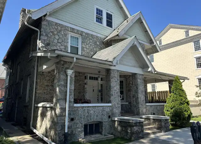 Property at 904 Main St Unit 2nd FL, Stroudsburg, PA, 18360, 4 beds, 3 baths, [object Object]