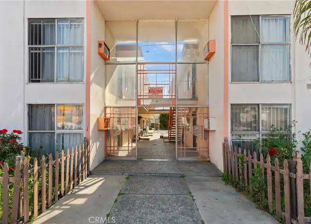 Property at 141 South Avenue 22 Unit 17-17, Los Angeles, CA, 90031, 2 beds, 1 bath, [object Object]