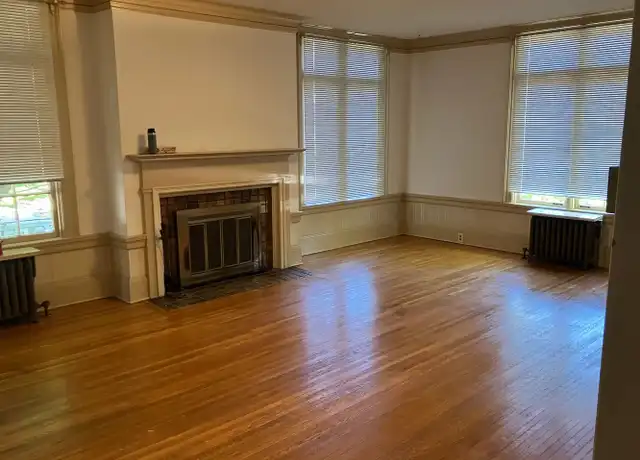 Property at 1409 NE Hancock St Unit 4, Portland, OR, 97212, 1 bed, 1 bath, [object Object]