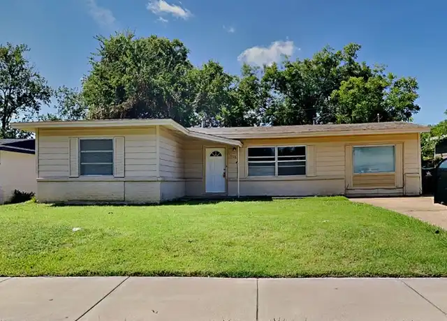 Property at 2126 Ridgeway St, Arlington, TX, 76010, 4 beds, 2 baths, [object Object]