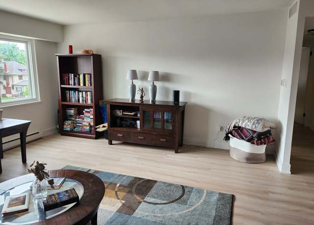 Photo of 141 N La Grange Rd, La Grange, IL 60525