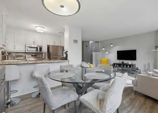 Property at 4119 Castlewood, San Antonio, TX, 78229, 1 bed, 1 bath, [object Object]