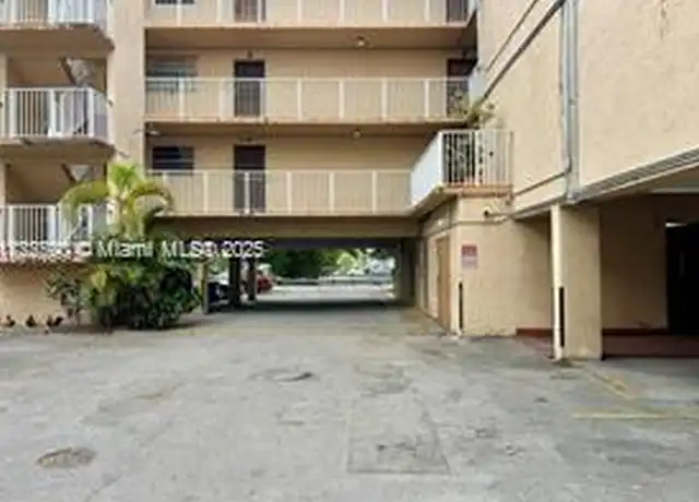 Property at 1085 W 68th St #307, Hialeah, FL, 33014, 2 beds, 1 bath, [object Object]