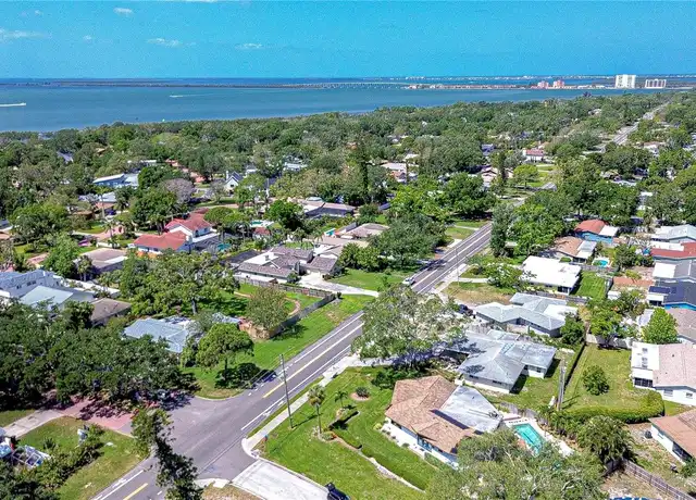 Property at 1401 Pinellas Point Dr S, Saint Petersburg, FL, 33705, 2 beds, 2 baths, [object Object]