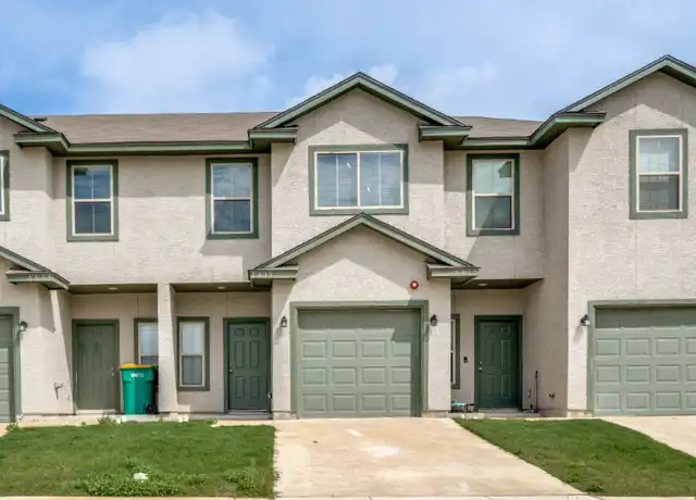 Property at 7813 Savannah Brks, Live Oak, TX, 78233, 3 beds, 2 baths, [object Object]