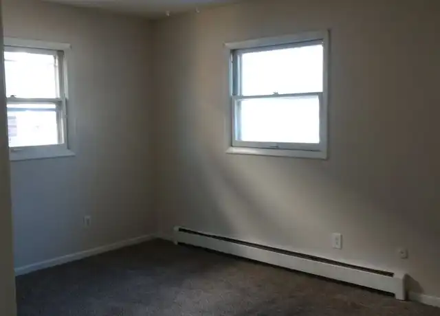 Property at 1720 Joppa Ave #2, Zion, IL, 60099, 2 beds, 1 bath, [object Object]