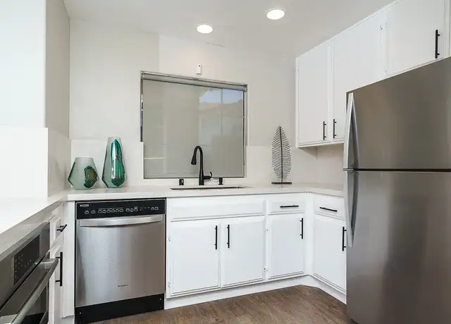 Photo of 2338 Fountain Crest Ln, Thousand Oaks, CA 91362