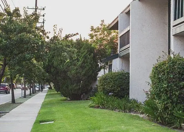 Photo of 1905 N H St, Oxnard, CA 93036