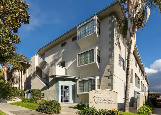 Property at 514 E Valencia Ave Unit A, Burbank, CA, 91501, 2 beds, 2.5 baths, [object Object]