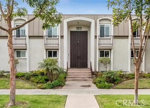 Property at 323 S Broadway #2, Redondo Beach, CA, 90277, 2 beds, 2.5 baths, [object Object]