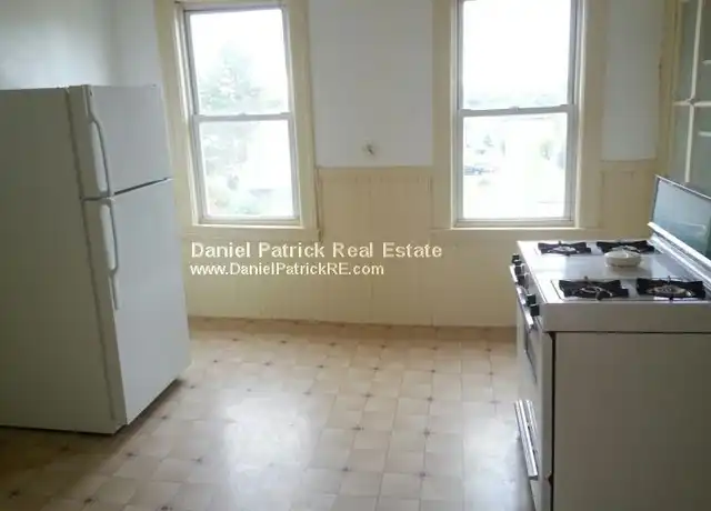 Property at 257-261 Boston Tpke, Shrewsbury, MA, 01545, 2 beds, 1 bath, [object Object]