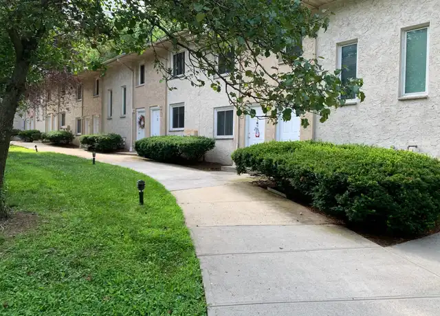 Property at 85 N Middletown Rd Unit A10, Nanuet, NY, 10954, 1 bed, 1 bath, [object Object]